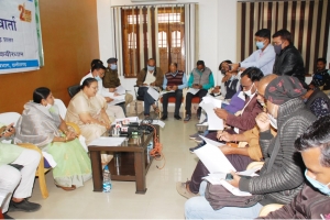 छत्तीसगढ़ सरकार ने दो साल में किये 24 वादें पूरे, पांच साल में सभी वादें होंगे पूरें: मंत्री श्रीमती भेंड़िया दो वर्षों में प्रदेश के सभी वर्गो के विकास के लिए उठाए गए कदम