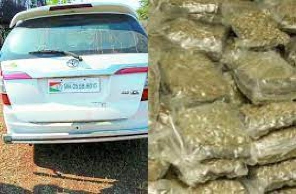 लावारिस कार जप्त 35 किलो गांजा ....