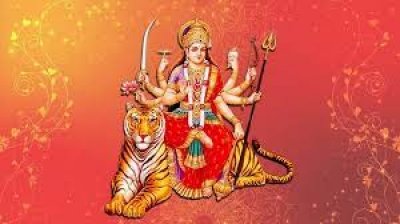नवरात्रि की पूजा करते समय मां दुर्गा के इन 6 मंत्रों का जरूर करें जाप, सारे कष्ट होंगे दूर