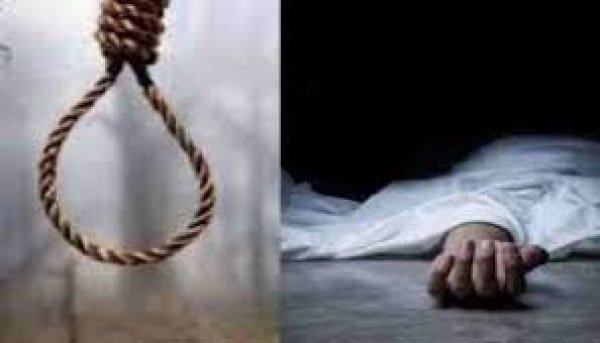 घर के पंखा में फांसी लगाकर युवक ने किया आत्महत्या