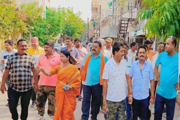 शहर नाला/नालियों की सफाई को लेकर व शहर से अतिक्रमण हटवाने निगम एक्टिव, महापौर श्रीमती अलका बाघमार ने संभाला मोर्चा