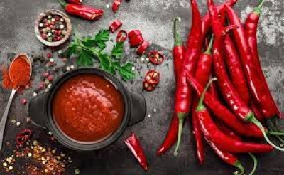 स्पाइसी खाने के हैं शौकीन और करते हैं लाल मिर्च का ज्यादा सेवन, तो जान लें ये बड़े नुकसान