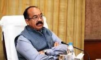 बारिश में खराब सड़कों पर उप मुख्यमंत्री अरुण साव नाराज
