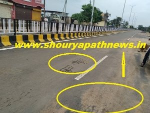 भ्रष्टाचार की भेंट चढ़ गया चरोदा निगम का मॉडल रोड , एक माह में दरकी एक करोड़ से बनी सड़क अभी से पडऩे लगी है जगह-जगह दरार,रेत डालकर  ढंकने हो रहा प्रयास