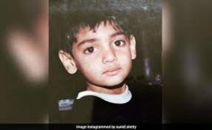 क्या आप पहचान पाएंगे इस मासूम से बच्चे को, आज बड़े-बड़े सितारे हैं इनके लुक के आगे फेल