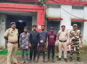 BSP के भीतर ठेका श्रमिकों ने की कॉपर केबल की चोरी, CISF ने रंगे हाथों पकड़ा भिलाई इस्पात संयंत्र में सुरक्षा तंत्र की सतर्कता से 60 किलो कॉपर वायर बरामद, दो आरोपी गिरफ्तार