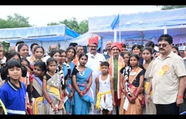 रिमझिम फुहारों के बीच खेल प्रतिभाओं ने भरी उड़ान, 26वीं राज्य स्तरीय शालेय क्रीड़ा प्रतियोगिता का भव्य शुभारंभ