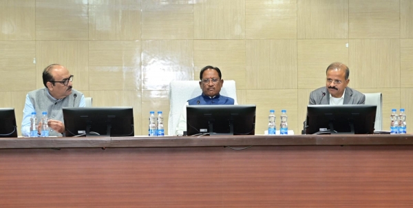 बस्तर के समग्र विकास को लेकर मुख्यमंत्री विष्णु देव साय की उच्च स्तरीय समीक्षा बैठक