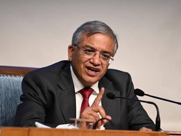20 साल पुरानी फाइल फिर खुली: CEC ज्ञानेश कुमार पर 2006 के कथित रिश्वत प्रकरण की विजिलेंस जांच