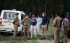 गंगा में लाशें मिलने का दौर नहीं थमा, पुलिस प्रशासन और कोरोना पीड़ितों के बीच आंख मिचौली का खेल