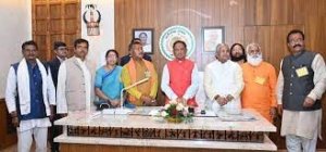 मुख्यमंत्री श्री विष्णु देव साय से रामनामी समाज के प्रतिनिधिमंडल ने की सौजन्य मुलाकात
