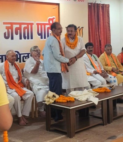 चुनाव लड़ना ही हमारी प्राथमिकता नहीं राष्ट्र निर्माण एवं भारत को राष्ट्रगुरु बनाना हमारी पार्टी का उद्देश्य- विजय बघेल