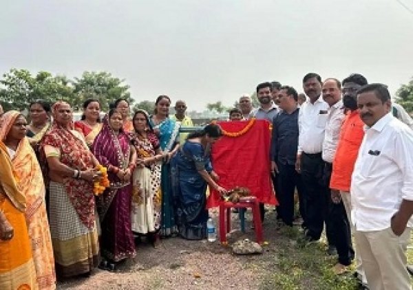 पार्षद गुलाब वर्मा के प्रयासों से उद्यानों के विकास को मिली गति, 41.37 लाख के कार्यों का भूमिपूजन
