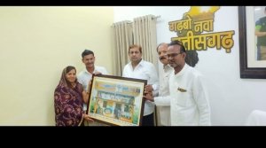 वनांचल बोड़ला के बैजू बैगा ने बनाया मॉडल आवासव , वनमंत्री  मो. अकबर ने सराहा 