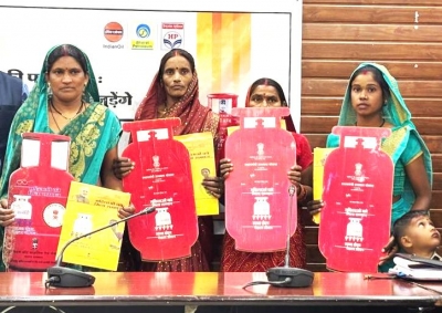 सफलता की कहानी : प्रधानमंत्री उज्ज्वला योजना से बदली महिलाओं की रसोई, धुएं से मिली मुक्ति