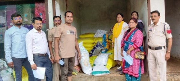 उर्वरक की कालाबाजारी करने वालों पर की गई कार्रवाई