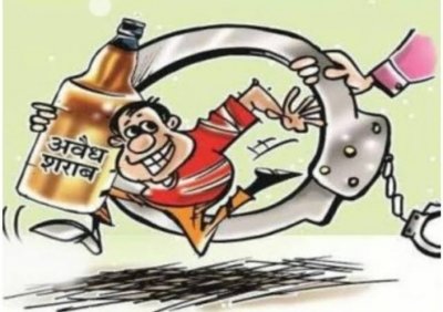आबकारी विभाग की बड़ी कार्रवाई 180 बल्क लीटर महुआ शराब सहित 3 हजार 400किलोग्राम महुआ हुआ लाहन हुई जब्त