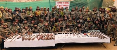 नारायणपुर के जंगलों में नक्सलियों का बड़ा डंप ध्वस्त सुरक्षा बलों की निर्णायक कार्रवाई से हथियार-विस्फोटक बरामद