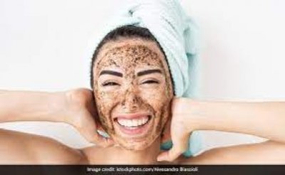 खास सर्दियों के लिए हैं ये ब्यूटी फेसपैक, बेजान स्किन को बना सकता है ग्लोइंग