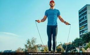 एक्सरसाइज और योग नहीं है पसंद, तो इन मजेदार तरीकों से भी खुद को रख सकते हैं फिट