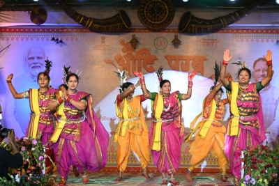 &lsquo;आदि परब&rsquo; का रंगारंग आगाज, जनजातीय संस्कृति के रंगों में रंगी राजधानी