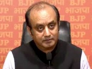 कांग्रेस का घोषणापत्र &#039;झूठ और भ्रम का पुलिंदा&#039; : बीजेपी