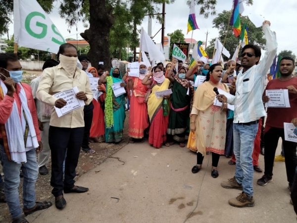 मुख्य अरोपी के उपर तत्काल करे कार्यवाही । नही होने पुरे प्रदेश होगा विरोध प्रदर्शन