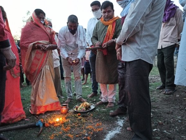 लखोली में ज्योति कक्ष का लोकार्पण एवं रोड निर्माण कार्य का भूमि पूजन किया गया