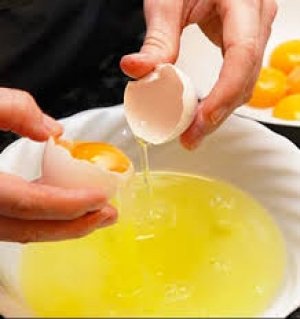 अंडे का पीला वाला भाग खाना चाहिए या नहीं? यहां जानिए क्या है अंडे की जर्दी से जुड़े मिथ की सच्चाई