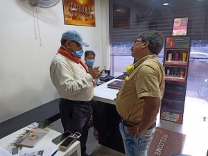 पूर्ण लाकडाउन में खोला सेलून, भरना पड़ा 500 रु. जुर्माना ...